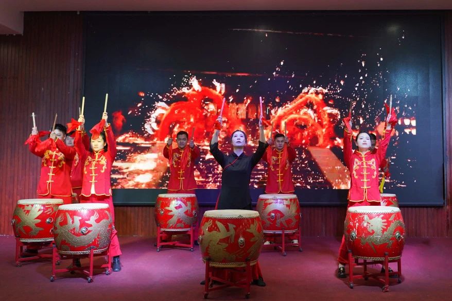歲末盛典 揚(yáng)帆啟航 | 2024年湘聯(lián)電纜年會(huì)圓滿(mǎn)舉行！